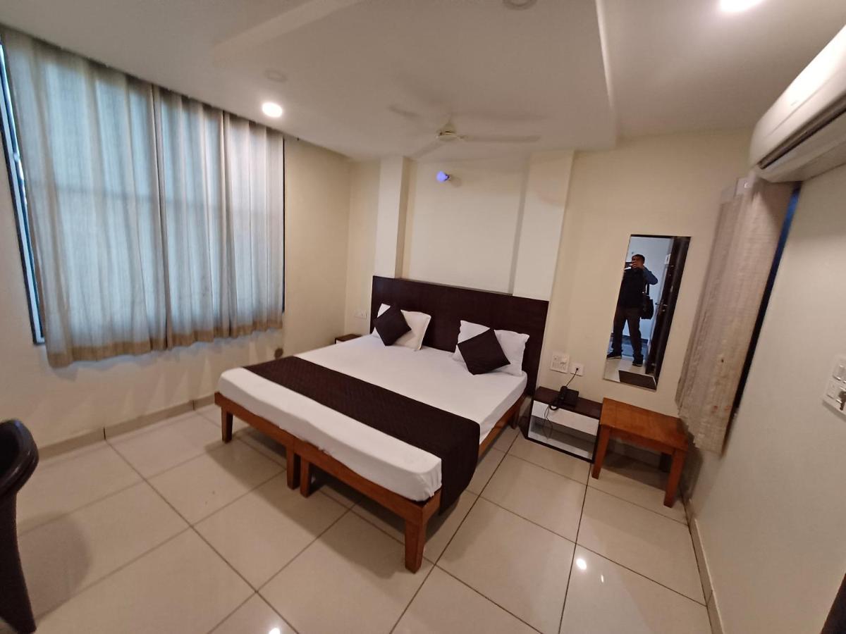 Hotel Rashika Palace Džajpur Exteriér fotografie