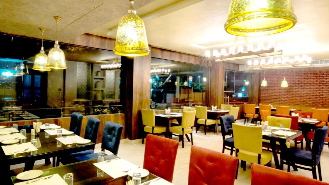 Hotel Rashika Palace Džajpur Exteriér fotografie